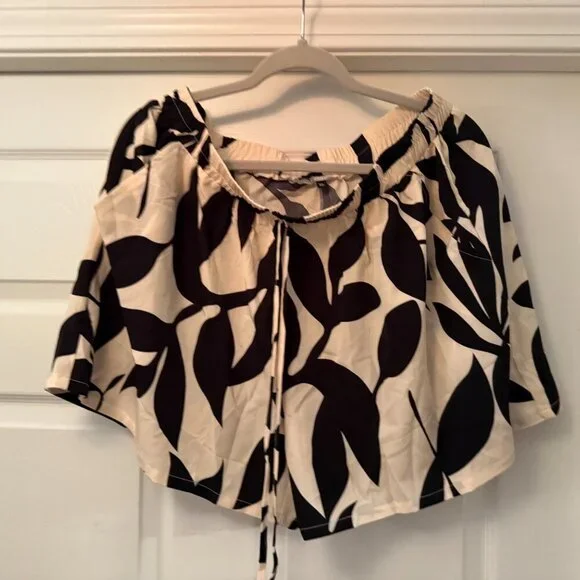 Women's 2 piece Kimono Style Tropical Print Blouse and Short Set - Picture 3 of 4